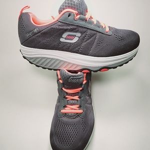 Shape Ups Size 8 Women's.